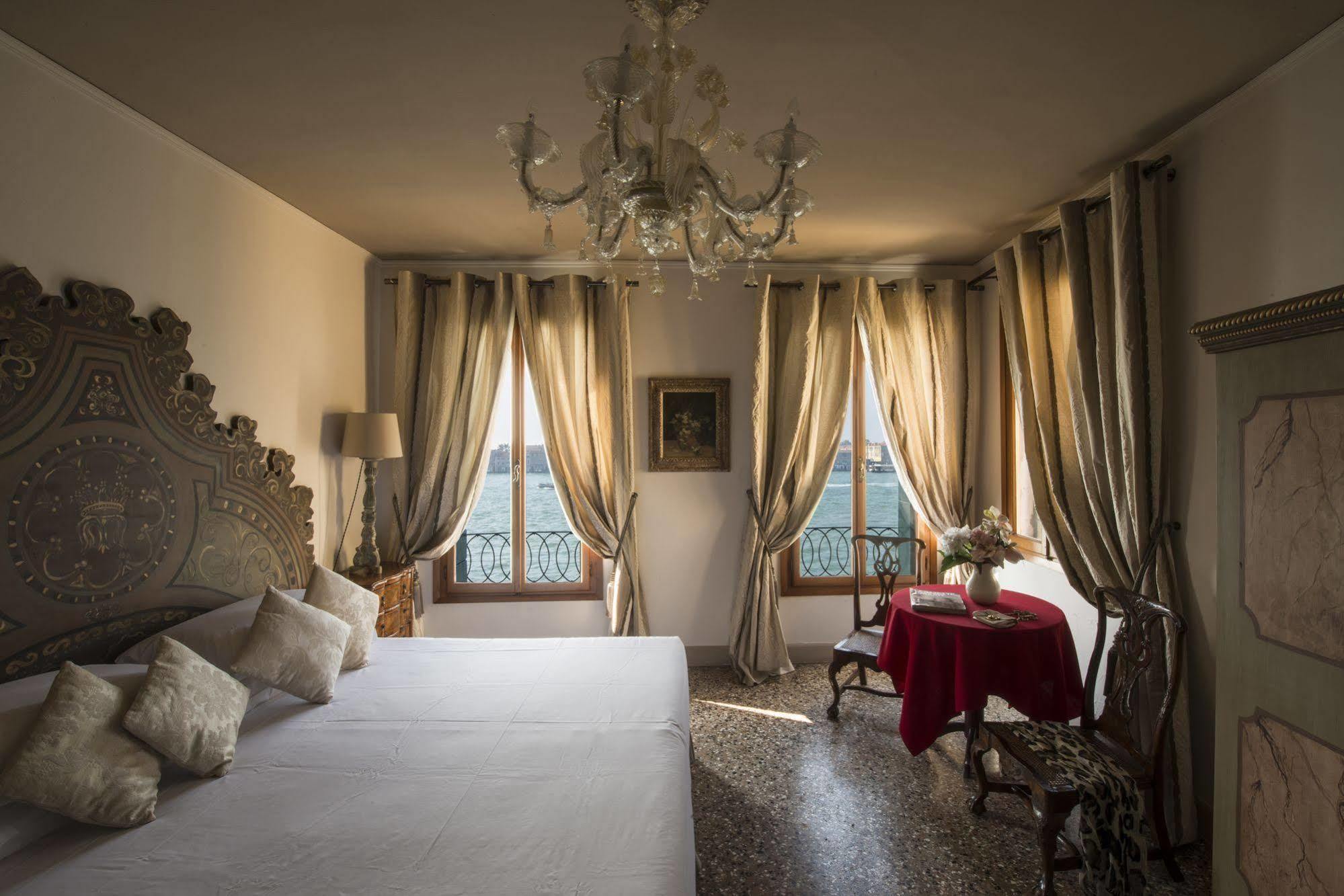 Отель La Residenza 818 Венеция Экстерьер фото