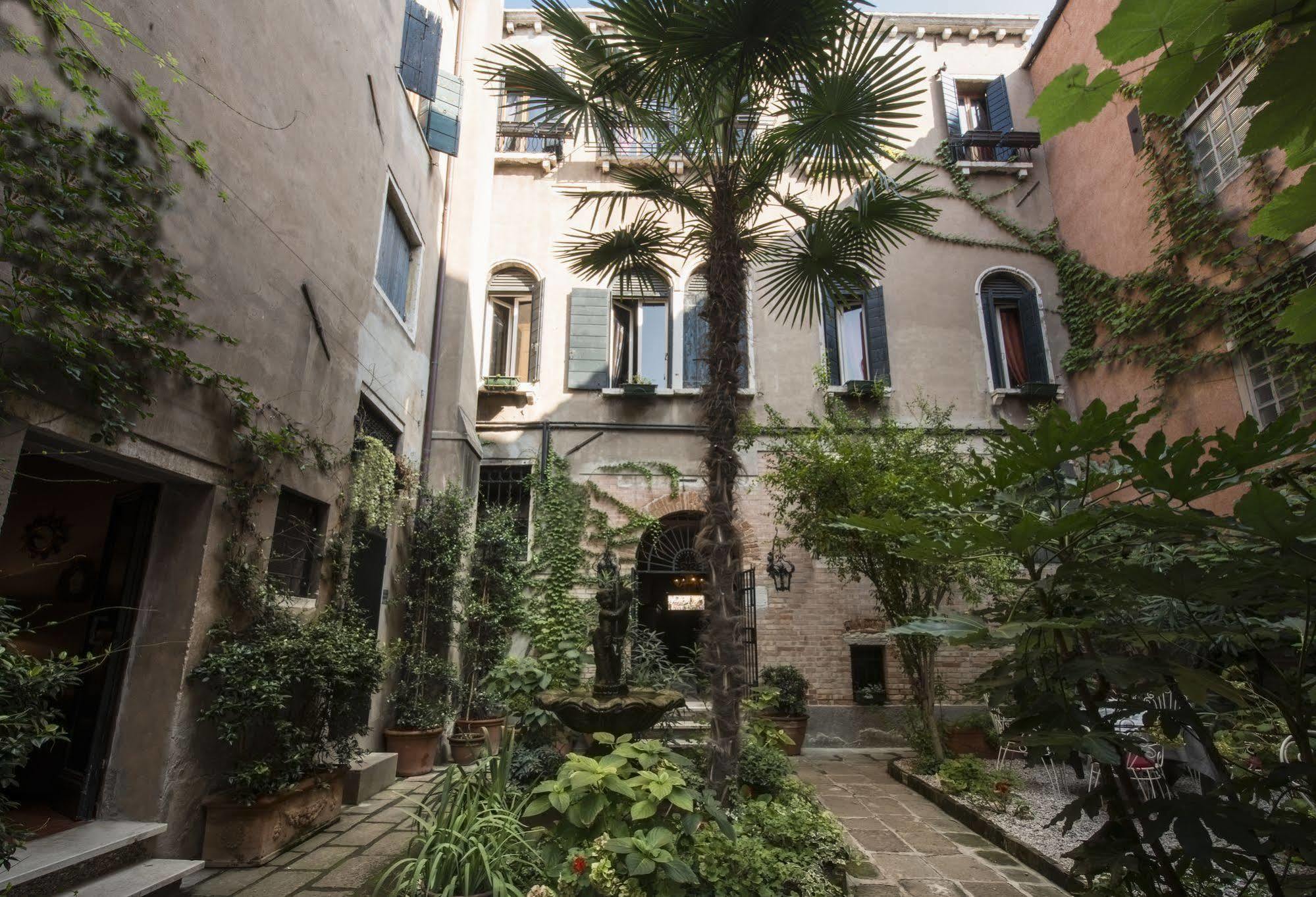 Отель La Residenza 818 Венеция Экстерьер фото